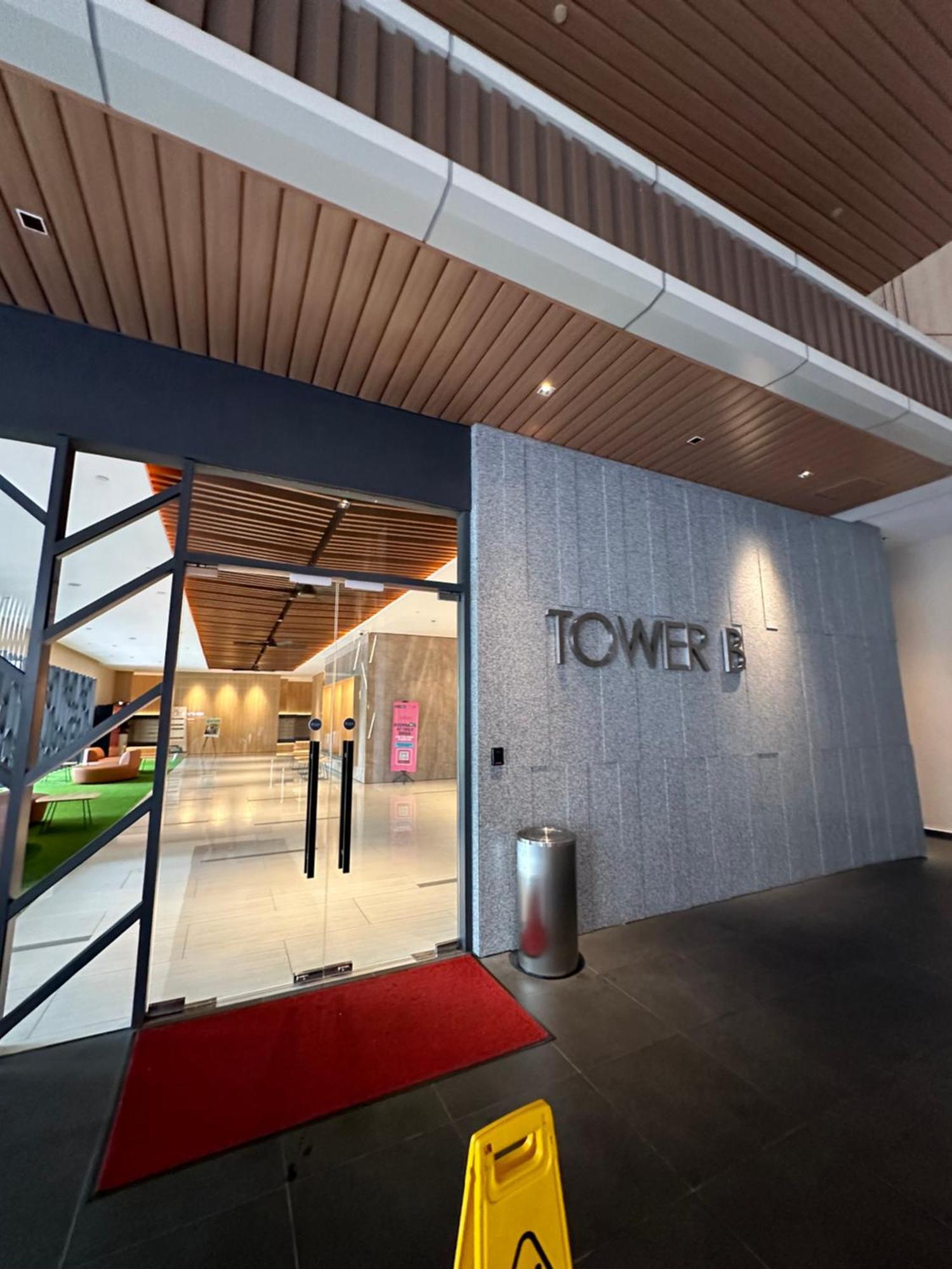 Sunway Velocity Two Deluxe Apartment *